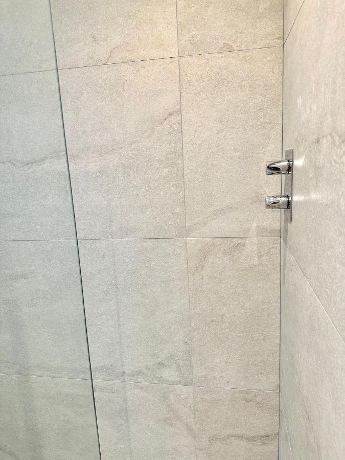 דירות סאטון Little Vine - Beautiful Ground Floor Flat In South London מראה חיצוני תמונה